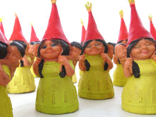UpperDutch:,1 (ONE) Gnome figurine, Gnome after a design by Rien Poortvliet, Brb Gnome gnome with babies on her back, Lisa the Gnome.