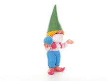 UpperDutch:Gnome,1 (ONE) Gnome figurine, Gnome after a design by Rien Poortvliet, Brb Gnome, Lisa the Gnome. Veil, ball, globe, glass sphere.
