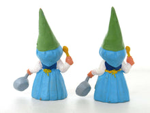 UpperDutch:,1 (ONE) Gnome figurine in Blue dress after a design by Rien Poortvliet, Brb Gnome cooking, Lisa the Gnome with cooking pan.