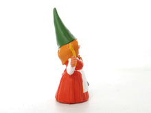 UpperDutch:,1 (ONE) Gnome figurine in Orange dress after a design by Rien Poortvliet, Brb Gnome cooking, Lisa the Gnome with cooking pan.