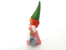 UpperDutch:,1 (ONE) Gnome figurine in Pink dress after a design by Rien Poortvliet, Brb Gnome cooking, Lisa the Gnome with cooking pan.