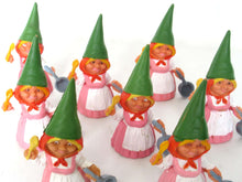 UpperDutch:,1 (ONE) Gnome figurine in Pink dress after a design by Rien Poortvliet, Brb Gnome cooking, Lisa the Gnome with cooking pan.