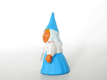 UpperDutch:,1 (ONE) Gnome figurine with watering can, Gnome after a design by Rien Poortvliet, Brb Gnome, Lisa the Gnome. Watering plants.