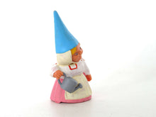 UpperDutch:,1 (ONE) Gnome figurine with watering can, Gnome after a design by Rien Poortvliet, Brb Gnome, Lisa the Gnome. Watering plants.