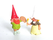UpperDutch:,1 (ONE) Set of 2 Gnome figurines, Vincent van Gogh and Female in Dutch Costume. After a design by Rien Poortvliet, BRB gnomes.