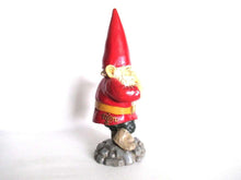 UpperDutch:,11 INCH red Rien Poortvliet pointing Gnome figurine, Lean leaning, David the gnome, Klaus Wickl.