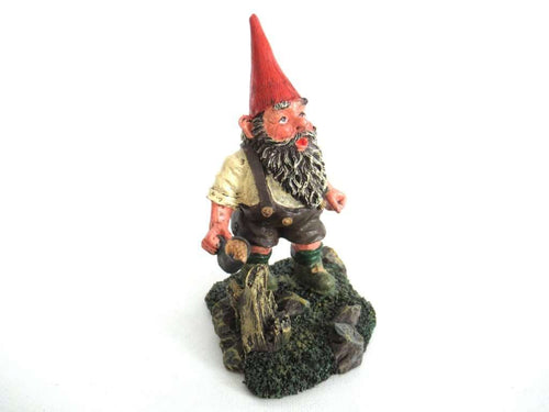 UpperDutch:,'Hansli' Gnome figurine after a design by Rien Poortvliet. Classic Gnomes