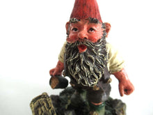 UpperDutch:,'Hansli' Gnome figurine after a design by Rien Poortvliet. Classic Gnomes