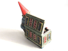 UpperDutch:,Classic Gnomes 'Max' after a design by Rien Poortvliet, Gnome with chest.