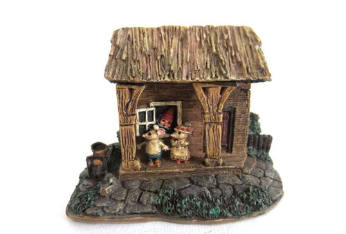 UpperDutch:Gnome,Classic Gnomes 'Mice House' Gnome figurine after a design by Rien Poortvliet.