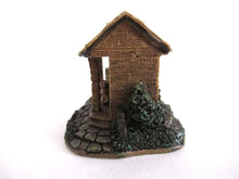 UpperDutch:Gnome,Classic Gnomes 'Mice House' Gnome figurine after a design by Rien Poortvliet.