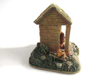 UpperDutch:Gnome,Classic Gnomes 'Mice House' Gnome figurine after a design by Rien Poortvliet.
