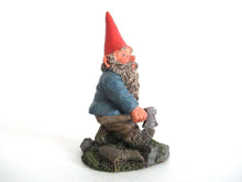 UpperDutch:Gnome,Classic Gnomes 'Peter' after a design by Rien Poortvliet Gnome with Axe.