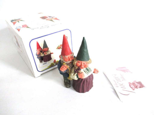 UpperDutch:,Classic Gnomes 'Richard and Rosemary' gnome figurine after a design by Rien Poortvliet.