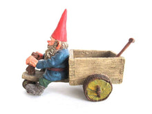 UpperDutch:,Classic Gnomes 'Thomas' Gnome figurine after a design by Rien Poortvliet