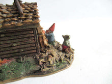 UpperDutch:Gnome,Classic Gnomes Villages 'Gnome-house and mouse' after a design by Rien Poortvliet Gnome figurine.