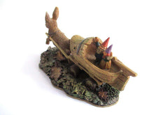UpperDutch:Gnome,Classic Gnomes Villages 'Sailing Away' after a design by Rien Poortvliet.