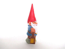 UpperDutch:Gnome,David the Gnome figurine after a design by Rien Poortvliet, Brb collectible pocket gnome gus holding a lantern,mini garden gnome.