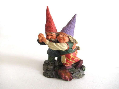 UpperDutch:Gnome,'Fryda and Fred Dancing' Rien Poortvliet gnome firgurine. Dancing Gnome couple. Dutch Classic Gnomes series. AAAAAAA International Co. Ltd.