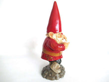 UpperDutch:Gnome,Garden Gnome, 11 INCH red Rien Poortvliet pointing Gnome figurine, Lean leaning, David the gnome, Klaus Wickl.
