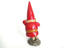 UpperDutch:Gnome,Garden Gnome, 11 INCH red Rien Poortvliet pointing Gnome figurine, Lean leaning, David the gnome, Klaus Wickl.