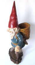 UpperDutch:Gnome,Garden gnome 33 INCH Foraging Gnome with Basket. Rien Poortvliet, David the Gnome, Klaus Wickl Childrens decor, el Gnomo. Gift
