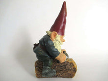 UpperDutch:Gnome,Garden Gnome after a design by Rien Poortvliet - David the Gnome - Working gnome.