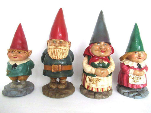 UpperDutch:Gnome,Gnome family, Original Rien Poortvliet gnome figurines. David the gnome statues, rare complete set of gnome parents and kids.