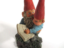 UpperDutch:,Gnome figurine 'Gerard with Caroline', designed by Rien Poortvliet, Classic Gnomes serie 2001