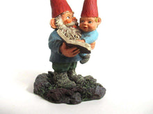 UpperDutch:,Gnome figurine 'Gerard with Caroline', designed by Rien Poortvliet, Classic Gnomes serie 2001