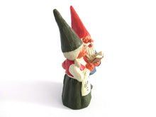 UpperDutch:Gnome,Gnome figurine, Mary and Michael, Klaus Wickl 1993, Enesco, Rien Poortvliet, Miniature collectible gnomes, Gnomes Caroling.