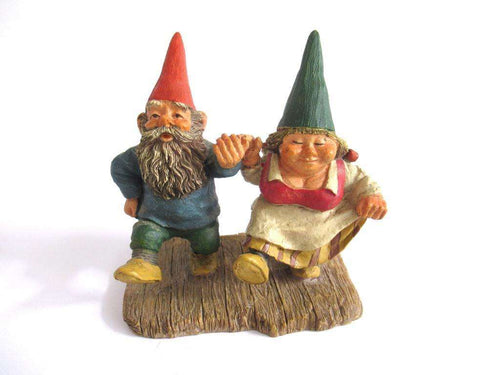 UpperDutch:Gnome,Gnome figurine 'What a Beautiful Day' after a design by Rien Poortvliet