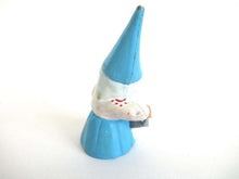 UpperDutch:Gnome,Gnome figurine with watering can, Gnome after a design by Rien Poortvliet, Brb Gnome, Lisa the Gnome. Watering plants.