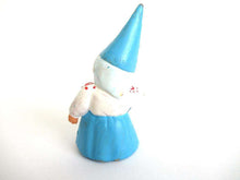 UpperDutch:Gnome,Gnome figurine with watering can, Gnome after a design by Rien Poortvliet, Brb Gnome, Lisa the Gnome. Watering plants.