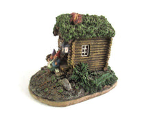 UpperDutch:Gnome,Gnome House, Classic Gnomes Villages 'Gnome Sweet Home' Gnome figurine after a design by Rien Poortvliet.