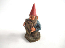 UpperDutch:Gnome,Gnome playing a pan flute 'Andreas' after a design by Rien Poortvliet. Part of the Classic Gnomes series.
