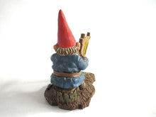 UpperDutch:Gnome,Gnome playing Harp, Classic Gnomes 'Cornelius' figurine after a design by Rien Poortvliet.