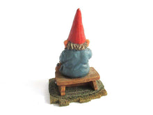 UpperDutch:Gnome,Gnome with pipe 'Grandfather'. Part of the 2001 Classic Gnomes & Friends series designed by Rien Poortvliet