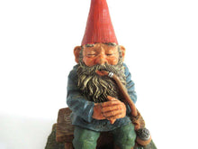 UpperDutch:Gnome,Gnome with pipe 'Grandfather'. Part of the 2001 Classic Gnomes & Friends series designed by Rien Poortvliet
