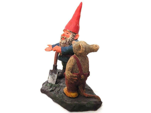 UpperDutch:Gnome,Gnome with shovel and mouse figurine. 'Al with Mouse' Part of the 2001 Classic Gnomes series designed by Rien Poortvliet. Number 700111
