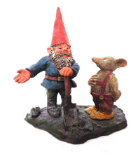UpperDutch:Gnome,Gnome with shovel and mouse figurine. 'Al with Mouse' Part of the 2001 Classic Gnomes series designed by Rien Poortvliet. Number 700111