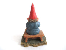 UpperDutch:Gnome,'Grandfather' Pipe smoking gnome figurine. Part of the 2001 Classic Gnomes & Friends series designed by Rien Poortvliet
