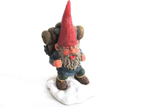 UpperDutch:Gnome,'John with backpack' Gnome figurine. Part of the 2001 Classic Gnomes series designed by Rien Poortvliet