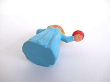 UpperDutch:Gnome,Lisa the Gnome after a design by Rien Poortvliet, Holding a candle. Blue night gown, Pajamas. BRB