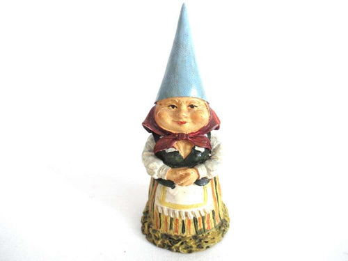 UpperDutch:Gnome,Lisa the Gnome figurine after a design by Rien Poortvliet