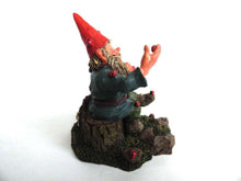 UpperDutch:Gnome,'Lucky' Gnome with Ladybugs figurine after a design by Rien Poortvliet Gnome with ladybugs. Classic gnomes