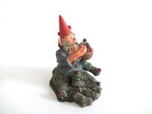 UpperDutch:,'Lucky' Gnome with Ladybugs figurine after a design by Rien Poortvliet Gnome with ladybugs. Classic gnomes