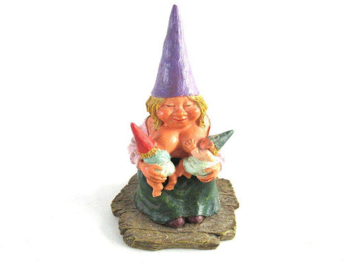 UpperDutch:Gnome,New born, Breastfeeding Gnome figurine, Rien Poortvliet 'Catherine with baby's '. Twin gift
