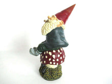 UpperDutch:Gnome,Rien Poortvliet Garden Gnome, Amadeus, Klaus Wickl. Playing the flute on a mushroom, David the Gnome.