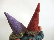 UpperDutch:Gnome,Rien Poortvliet gnome firgurine, Dancing Gnome couple. Classic Gnomes series 'Fryda and Fred Dancing'. AAAAAAA International Co. Ltd